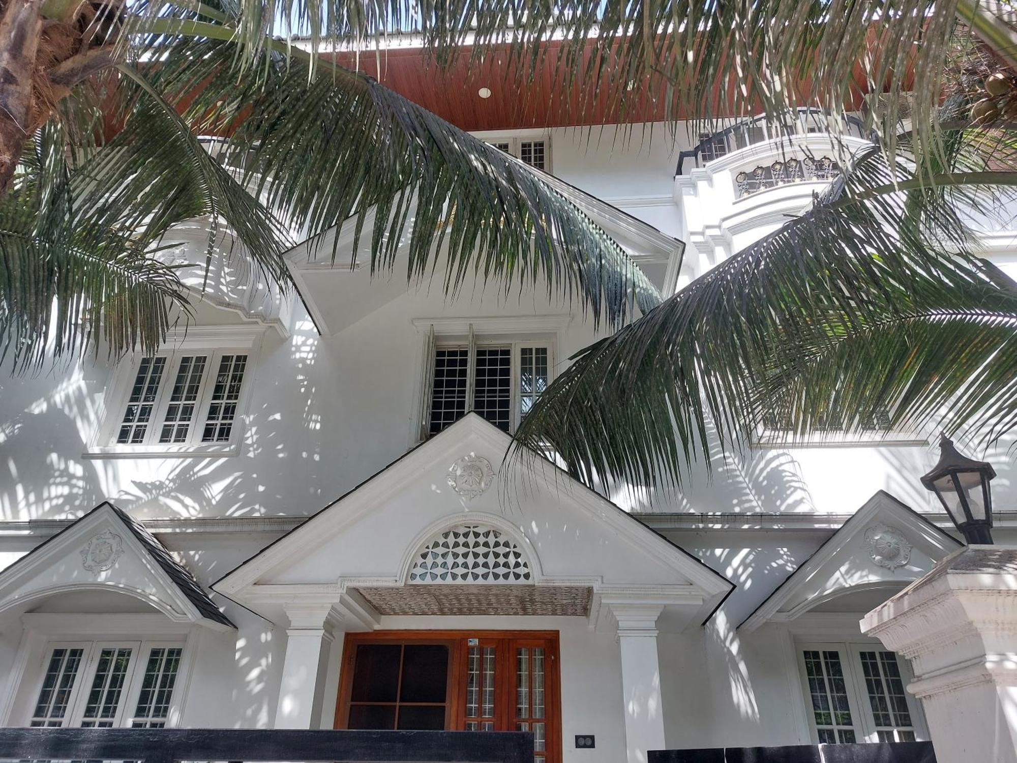 Annies Inn Homestay Kochi Extérieur photo