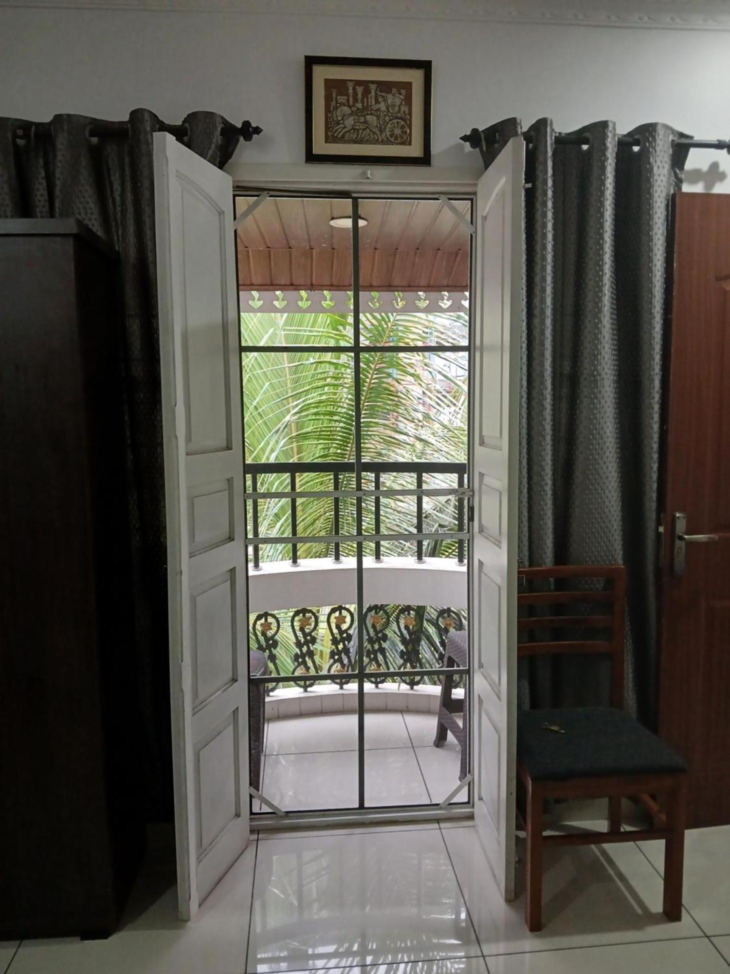Annies Inn Homestay Kochi Extérieur photo