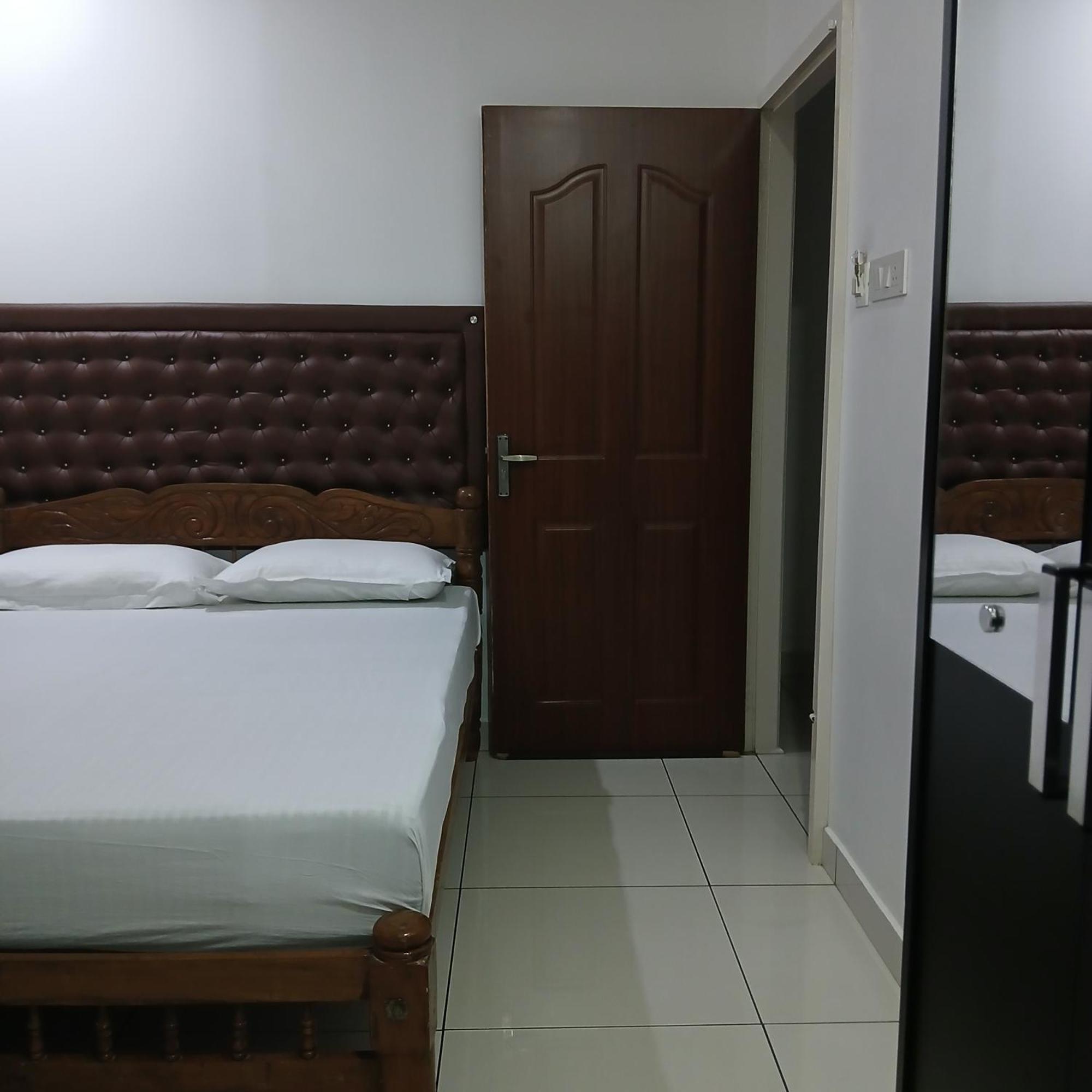 Annies Inn Homestay Kochi Extérieur photo