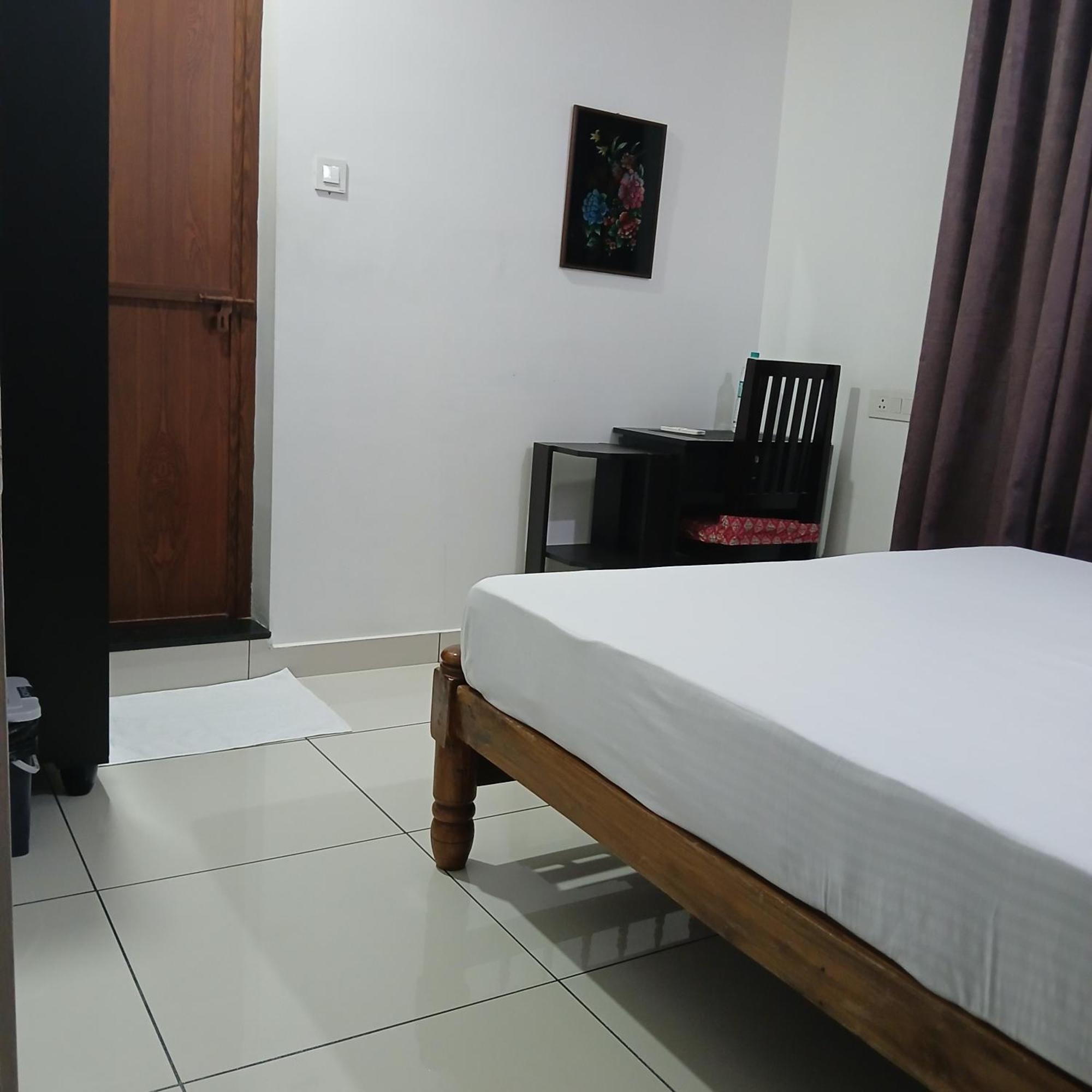 Annies Inn Homestay Kochi Extérieur photo